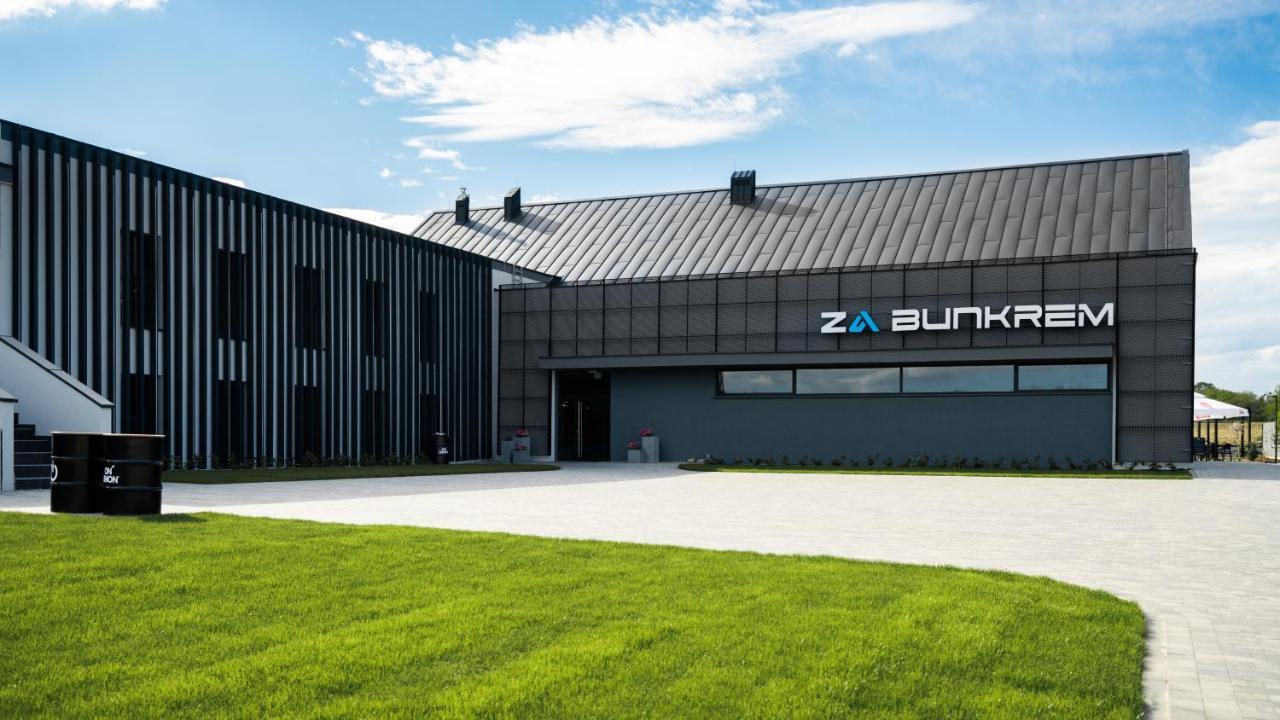 Za Bunkrem Hotel Zbroslawice Exterior foto